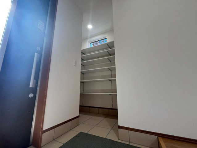 新築住宅　帯広市西15条南32丁目　A棟の玄関