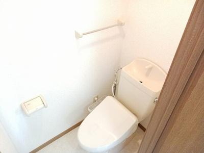 【トイレ】 | ブルーマウンテンⅢ | トイレもきれいです