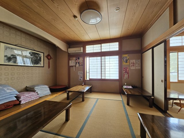 久下田店舗の内装