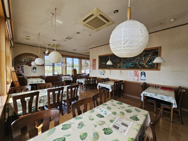 久下田店舗の内装