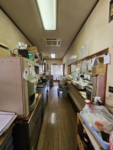 久下田店舗の内装
