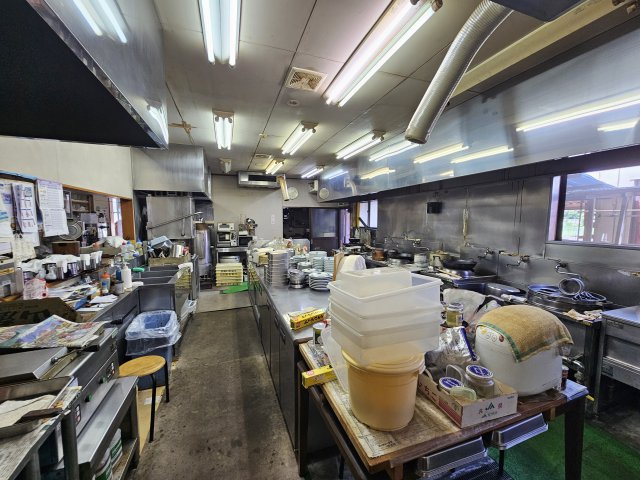 久下田店舗の内装