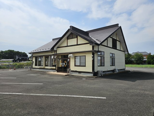 久下田店舗の外観
