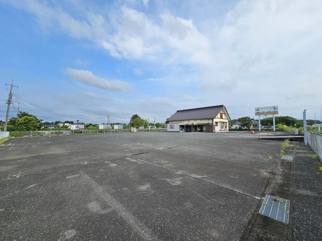 久下田店舗の駐車場