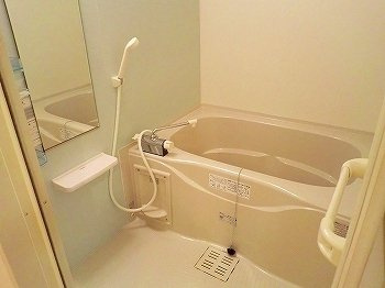 【浴室】 | ソレイユ・北野 | 日々の暮らしに欠かせないお風呂です