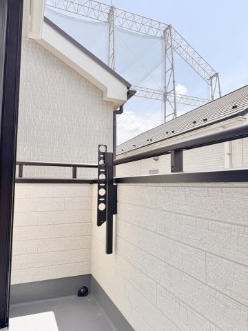 草加市新里町　新築分住宅　限定１棟のバルコニー|陽当たり良好なバルコニー　※施工例