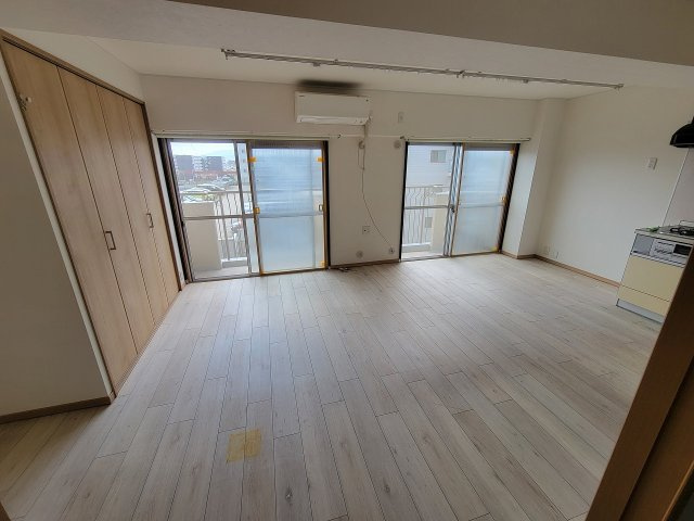 【居間・リビング】