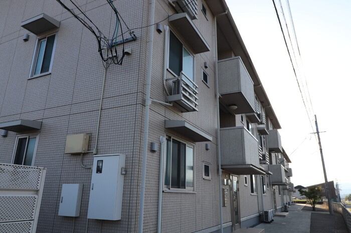 サンハイム須屋 A棟の外観