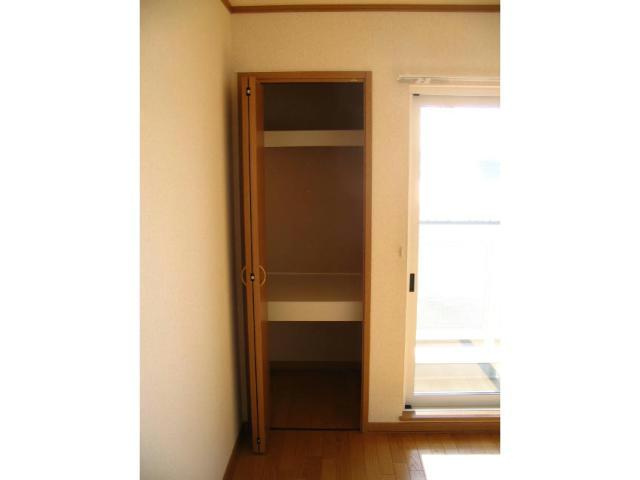 ロイウッドウエストの収納