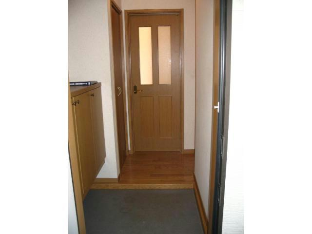 ロイウッドウエストの玄関