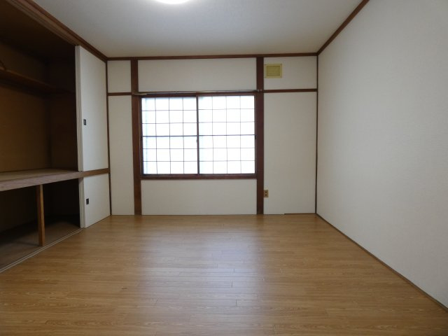 コーポ22条の洋室