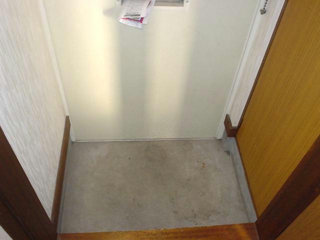 コーポグローバルの玄関