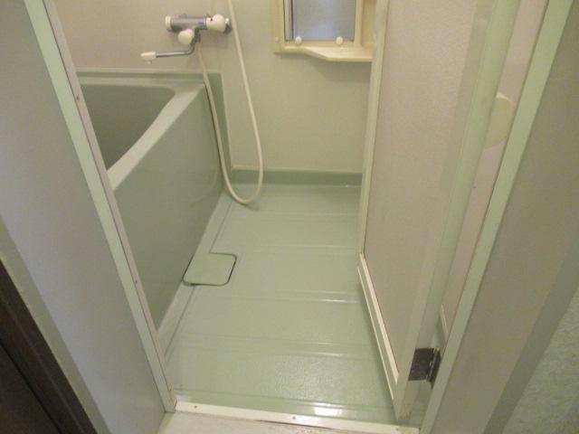 植原マンションの浴室