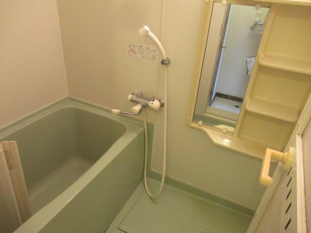 植原マンションの浴室
