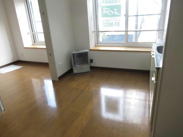 植原マンションの居間・リビング