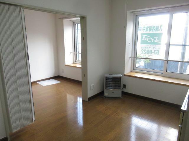 植原マンションの居間・リビング