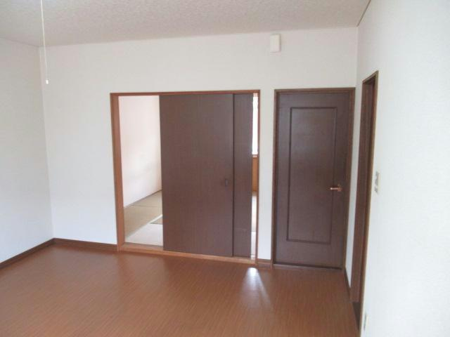 ハイツカッセルの居間・リビング