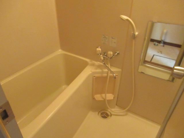 ハイツカッセルの浴室