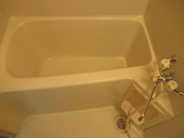 ハイツカッセルの浴室