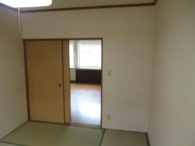 ハイツカッセルの和室