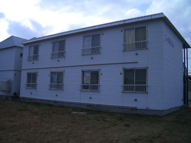 コーポ時計台の外観