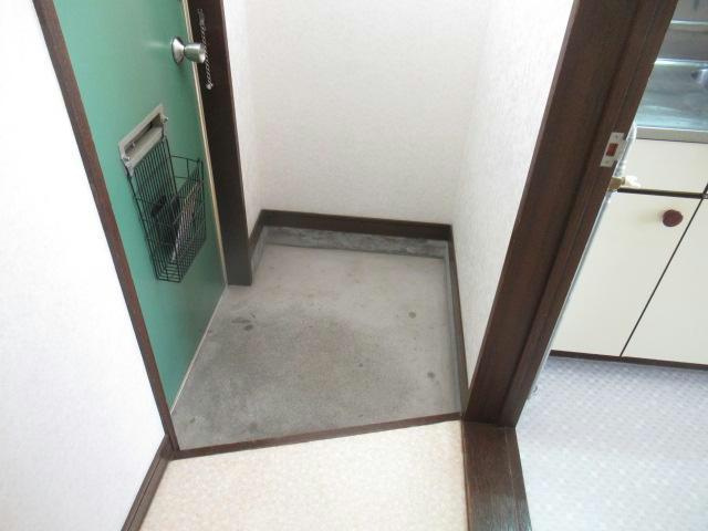 コーポ時計台の玄関