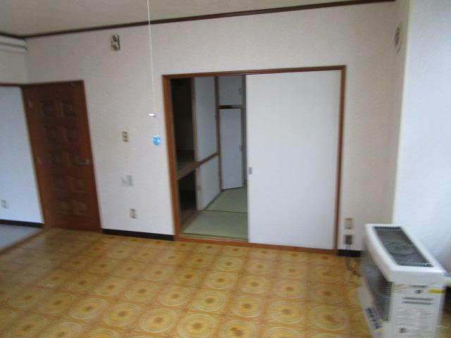 コーポ荒井の居間・リビング