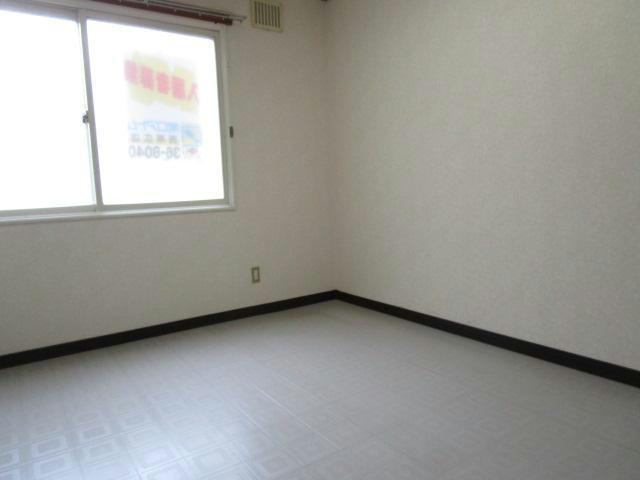 コーポ荒井の居間・リビング