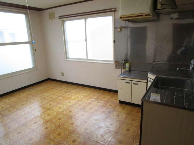 コーポ荒井の居間・リビング