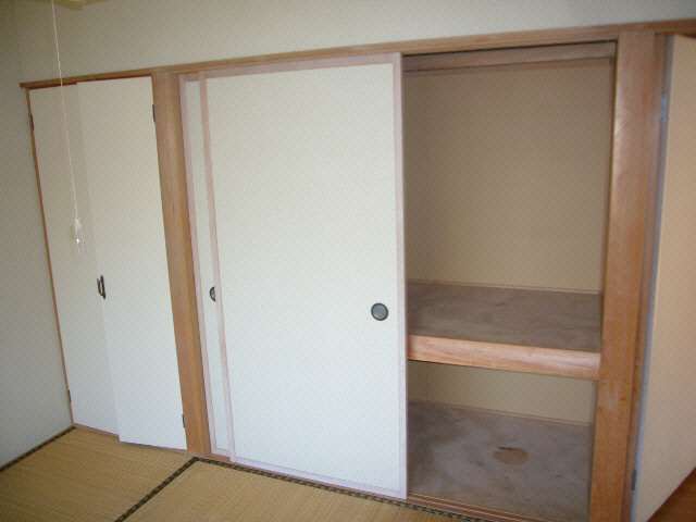 田中マンションの収納