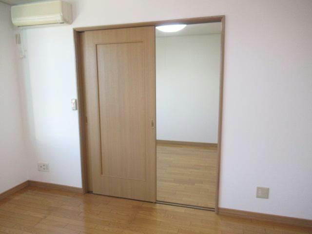 サンセミヨンの居間・リビング