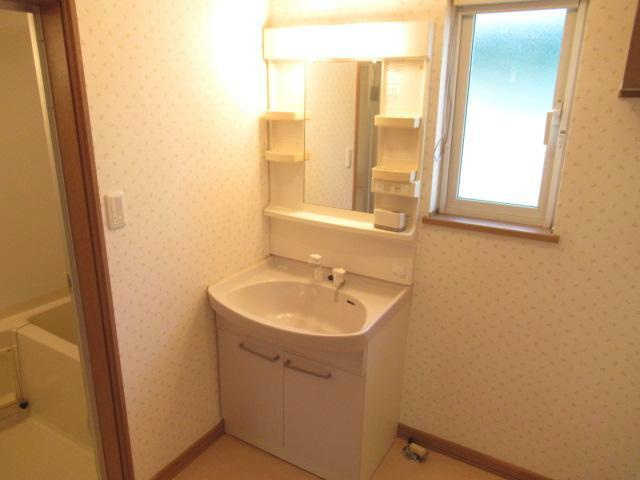 サンセミヨンの独立洗面台