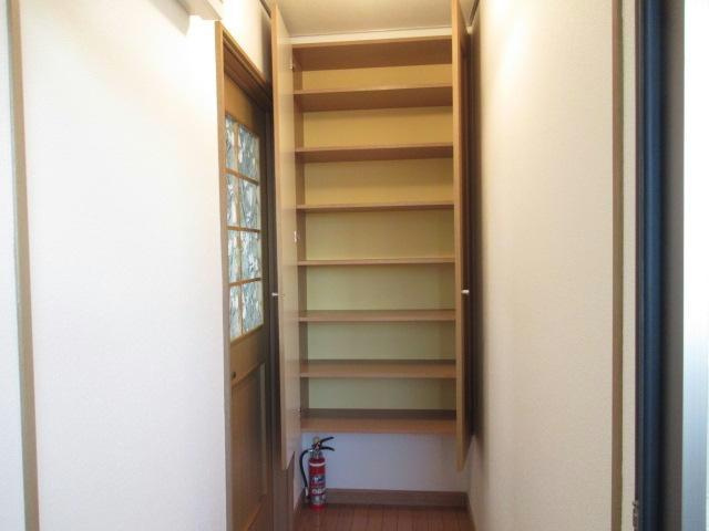 サンセミヨンの玄関