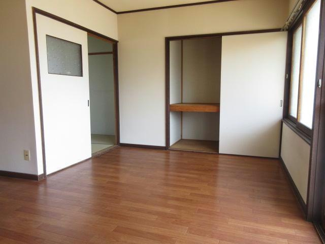 中島マンションの居間・リビング
