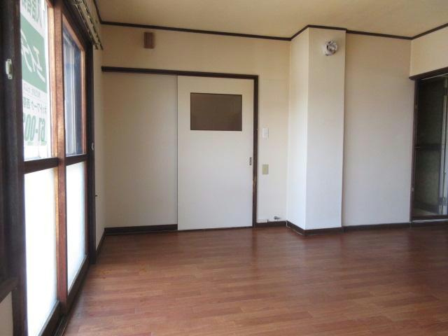中島マンションの居間・リビング