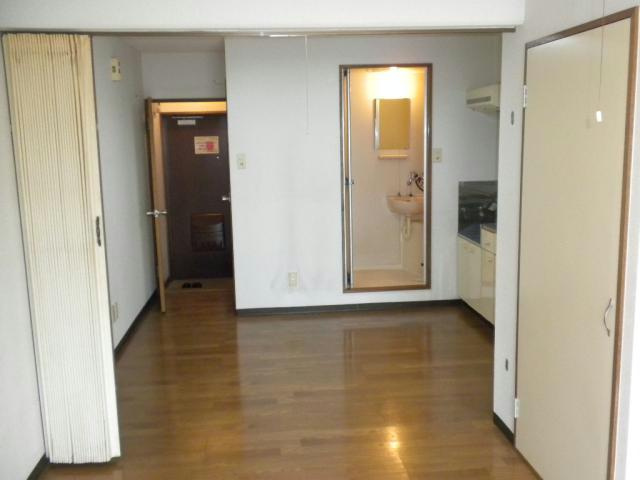 クローバーズマンションロードⅠの居間・リビング