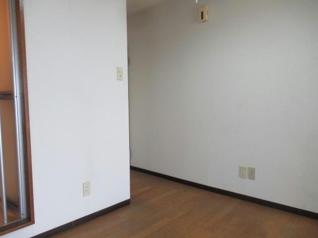 クローバーズマンションロードⅠの居間・リビング