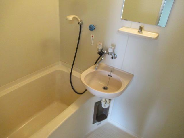 クローバーズマンションロードⅠの浴室