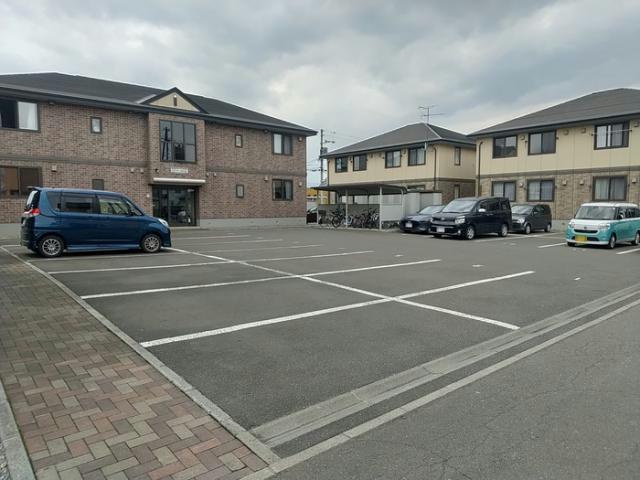 グランドールKⅠの駐車場