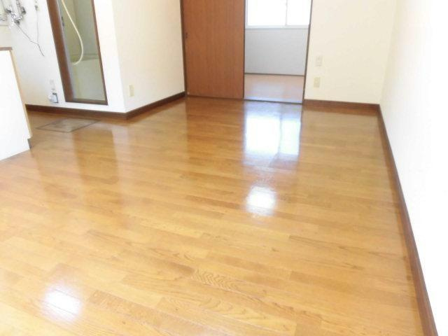 エスレイア西16条の居間・リビング