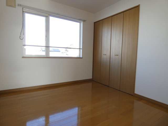 コーポワイエスの洋室