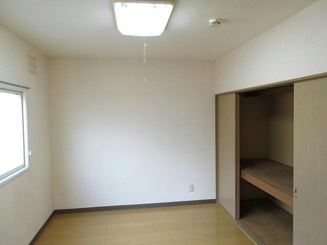 関谷ハイツＦの洋室