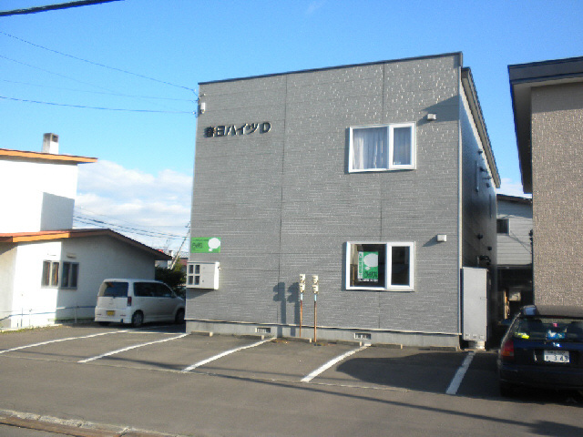 春日ハイツDの外観