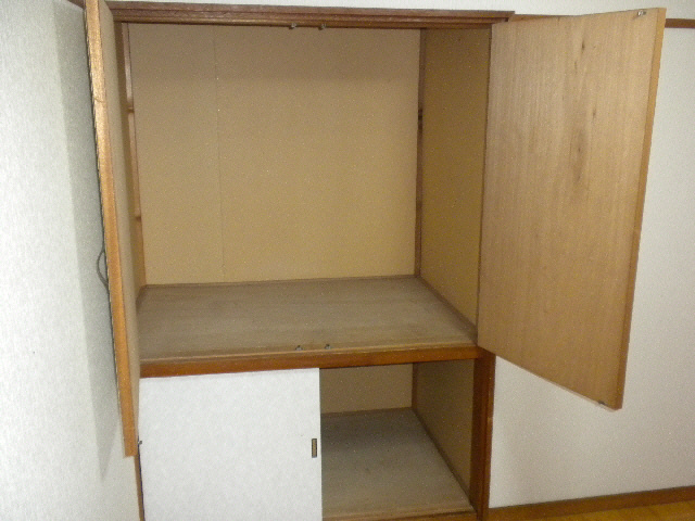 旭ハイツの収納