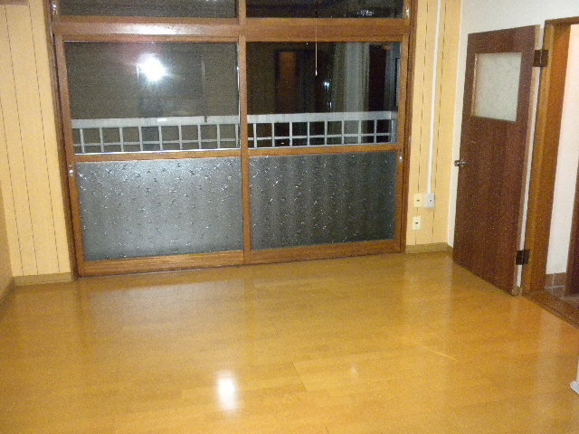 旭ハイツの居間・リビング