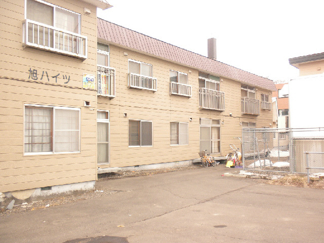 旭ハイツの外観