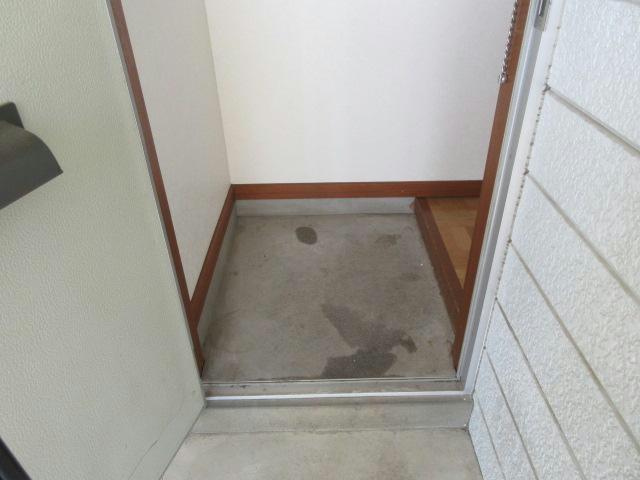 めぐみハイツの玄関