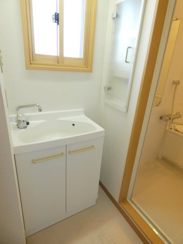 マンション鹿内の洗面所