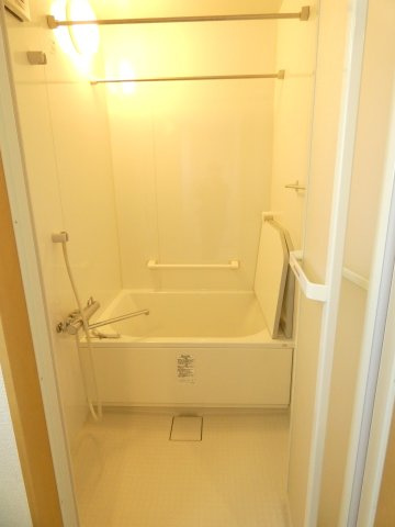 マンション鹿内の浴室