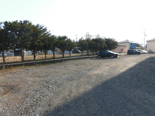 マンション鹿内の駐車場|南駐車場